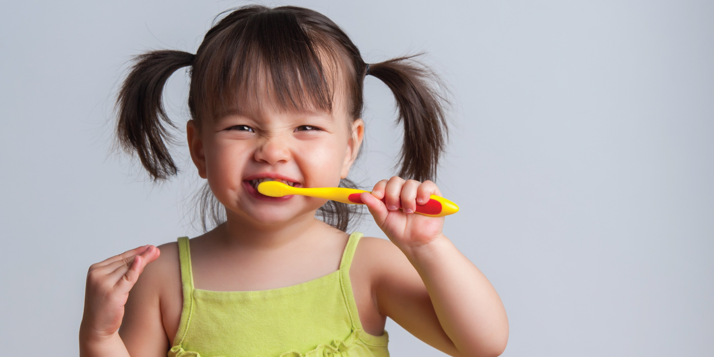 child_brushing child_brushing